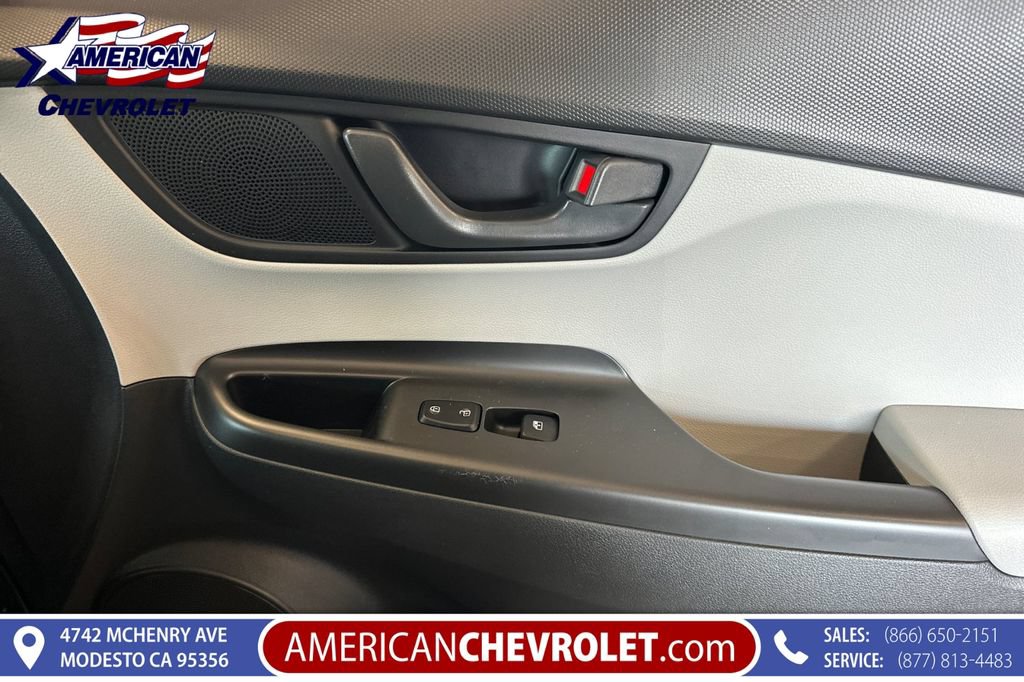 Used 2023 Hyundai Kona SEL w/ Cargo Package AWD/4WD image 22