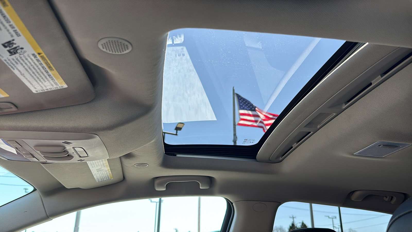 Used 2018 Buick Encore Essence AWD/4WD image 22