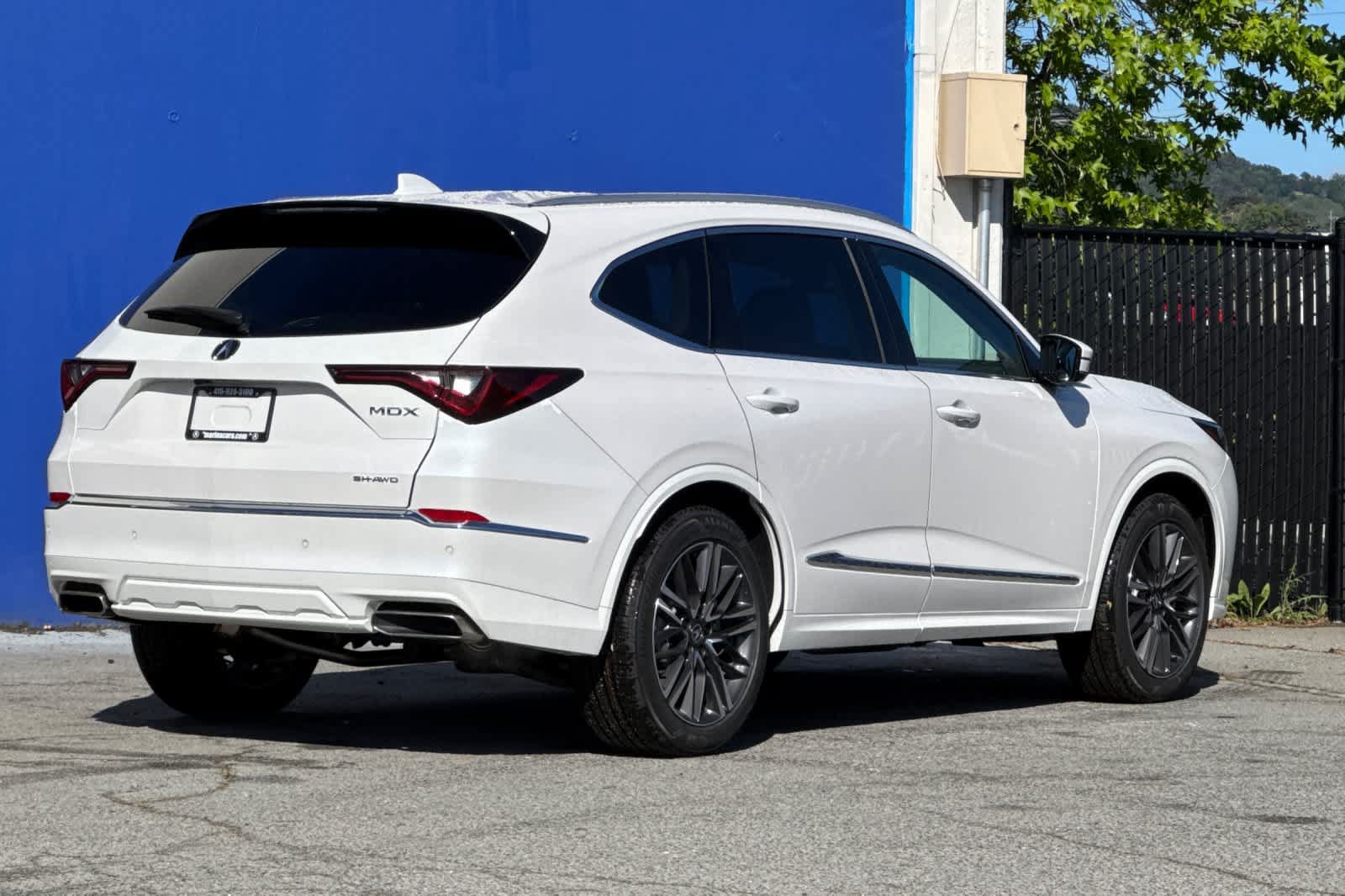 New 2026 Acura MDX w/ Advance Package AWD/4WD image 4