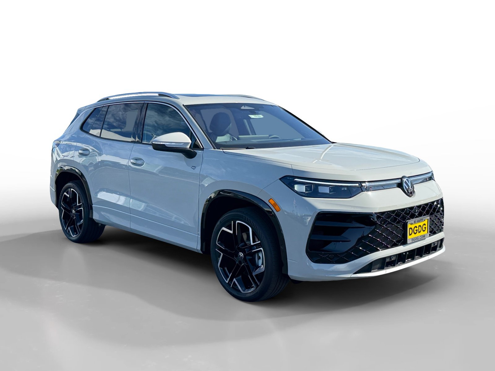 New 2026 Volkswagen Tiguan SEL R-Line AWD/4WD image 7