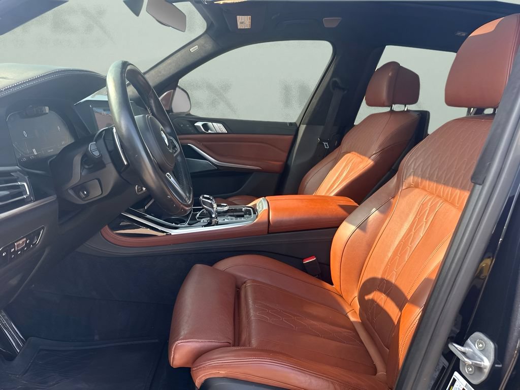 Used 2019 BMW X7 xDrive50i w/ M Sport Package AWD/4WD image 12