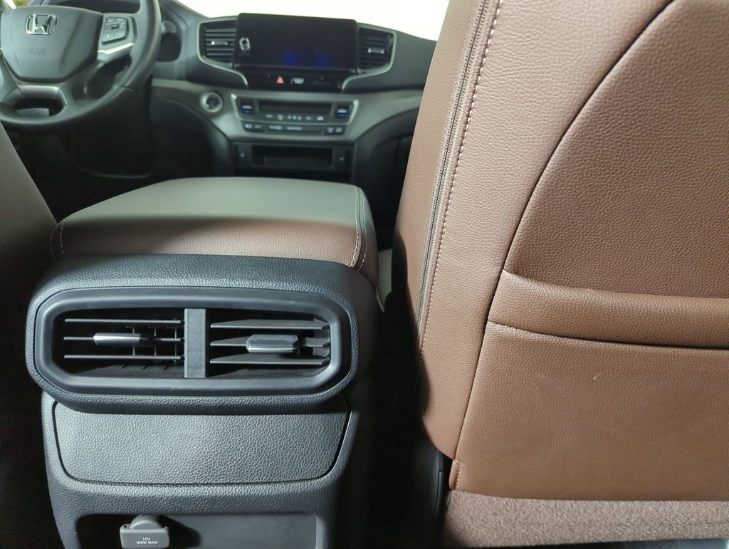Certified 2025 Honda Ridgeline RTL image 32