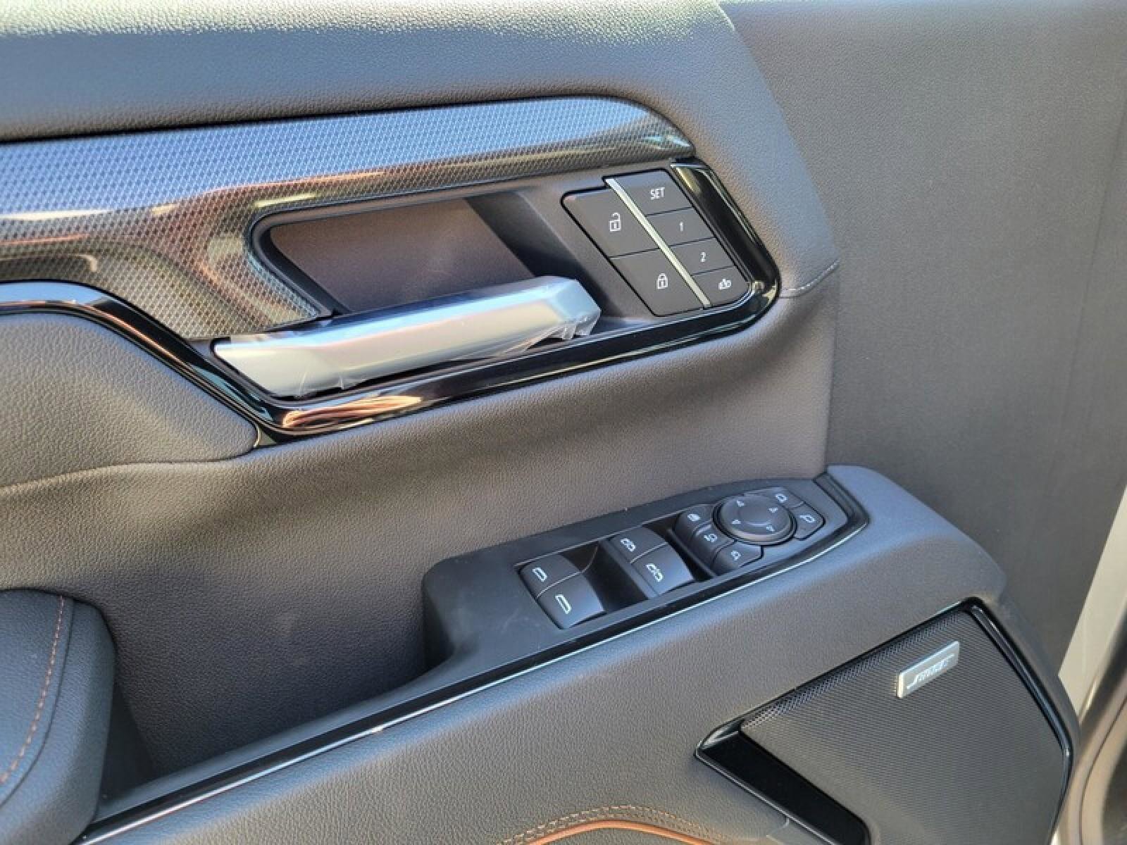 New 2026 GMC Sierra 2500 AT4 w/ AT4 Premium Plus Package image 12