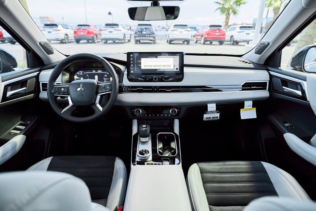 New 2026 Mitsubishi Outlander SE FWD image 32