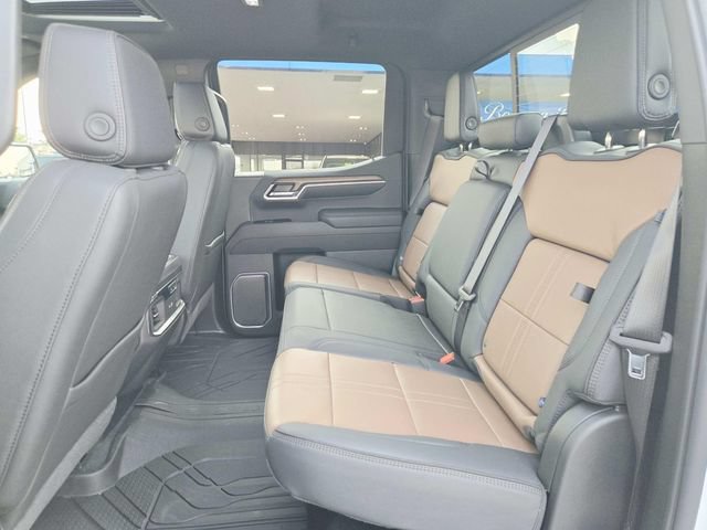 New 2026 Chevrolet Silverado 1500 High Country AWD/4WD image 13