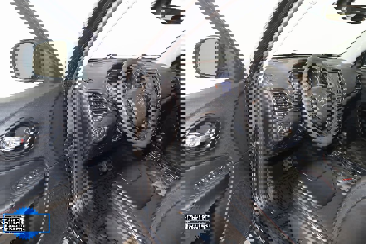 Used 2022 Jeep Cherokee Trailhawk image 45