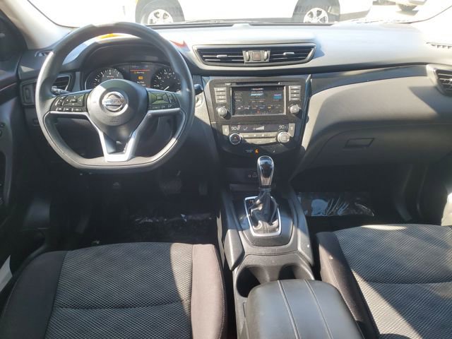 Used 2019 Nissan Rogue Sport SV image 25