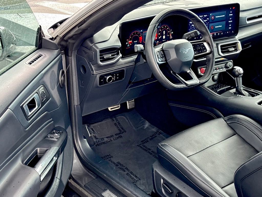 Used 2024 Ford Mustang Premium image 9