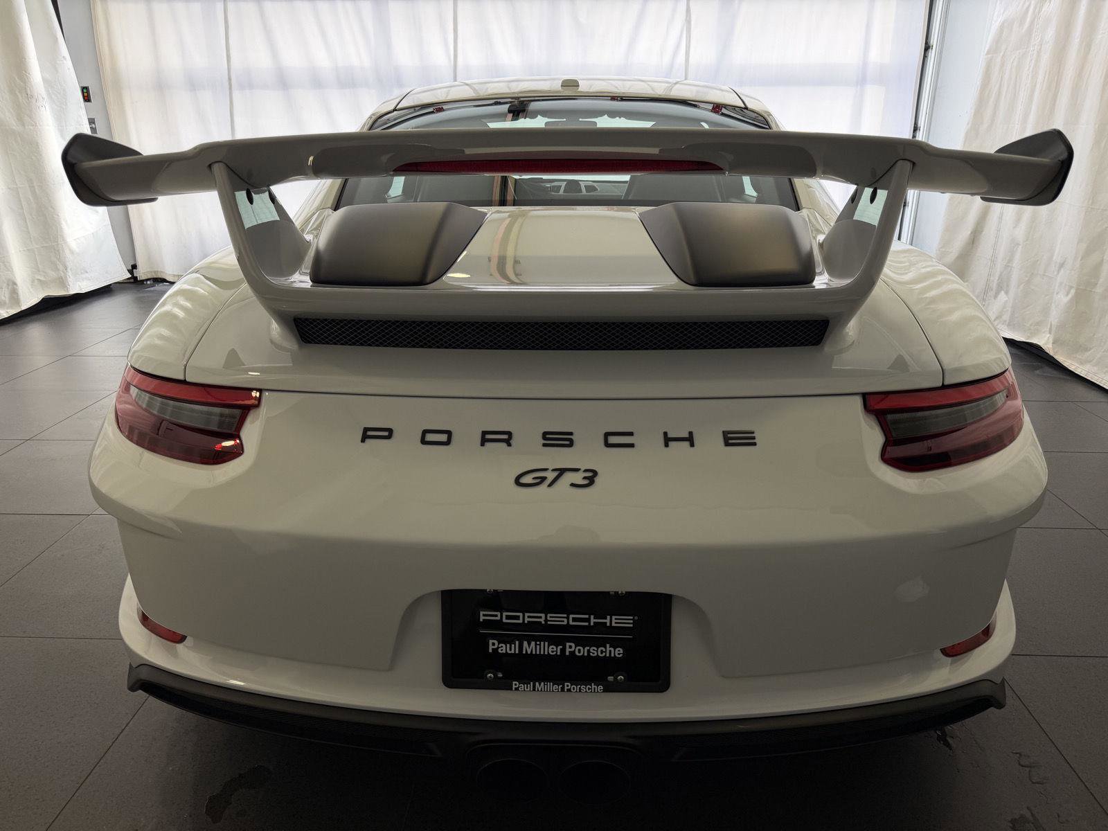 Certified 2018 Porsche 911 GT3 image 8