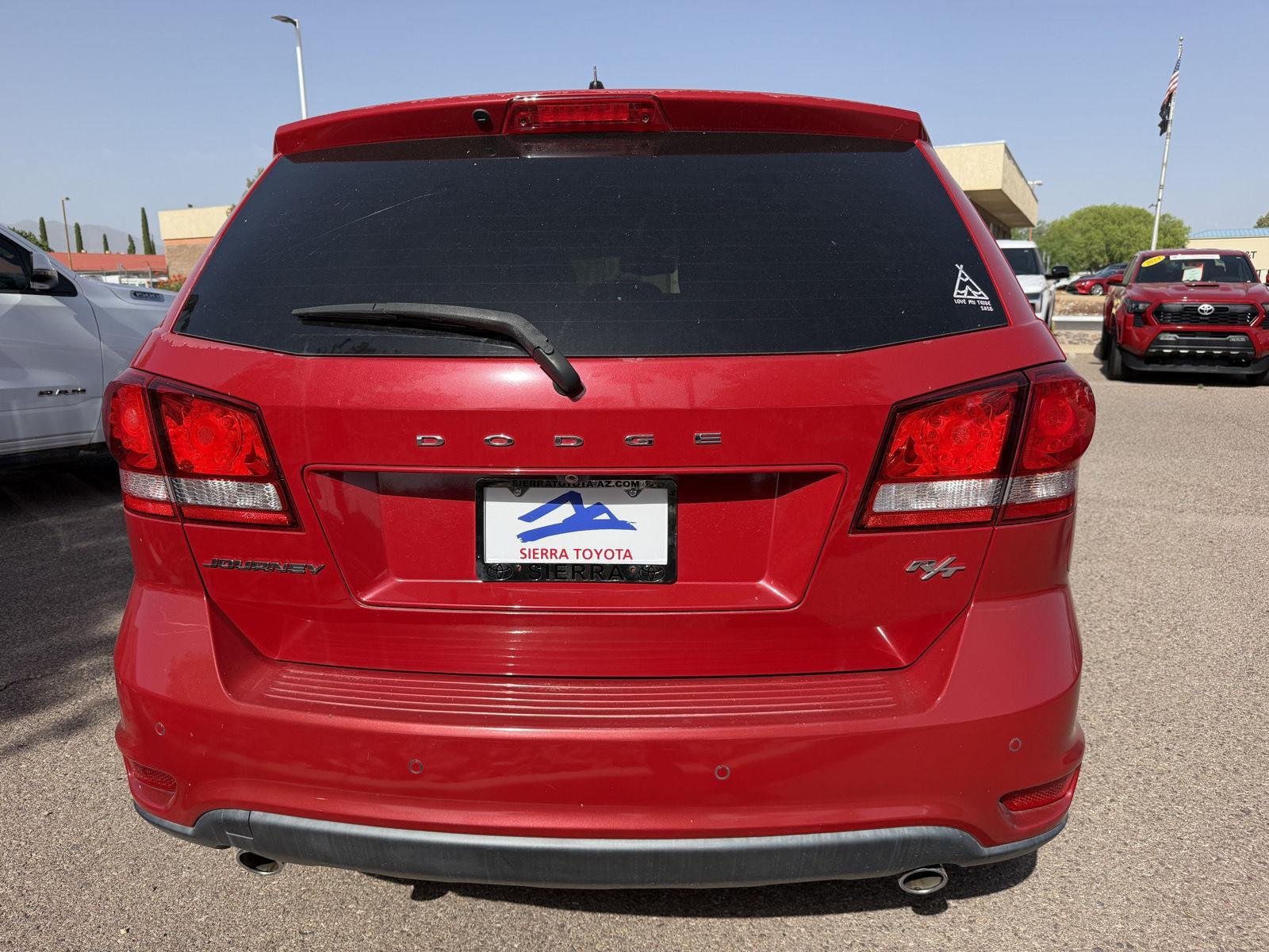Used 2015 Dodge Journey R/T w/ Flexible Seating Group FWD image 4