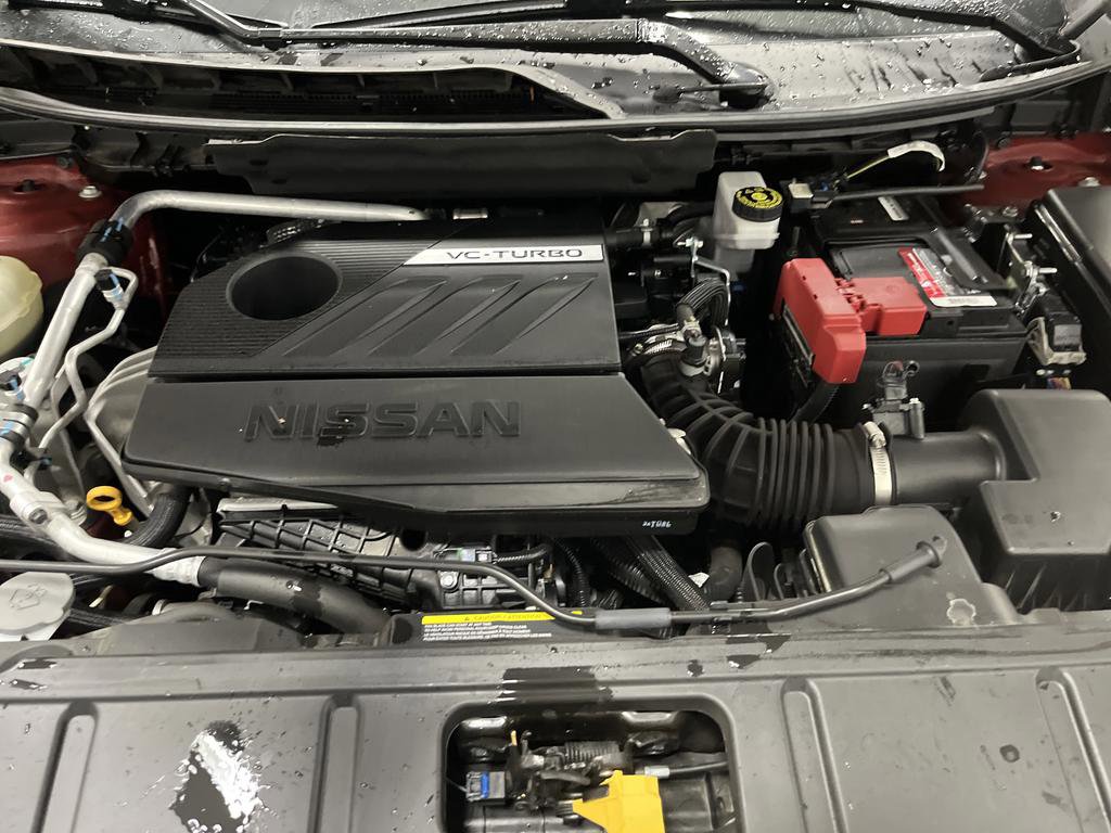 Used 2023 Nissan Rogue SV image 32