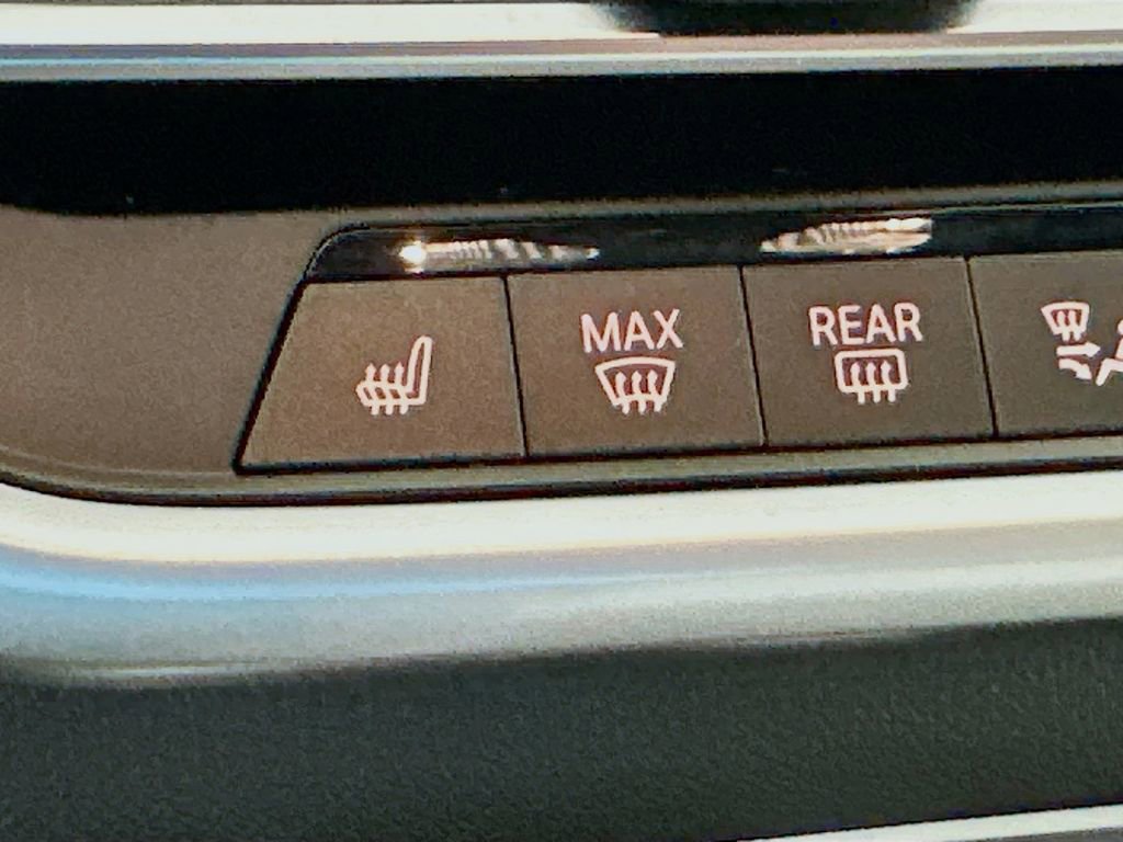 Used 2023 BMW X5 xDrive40i w/ Premium Package image 20