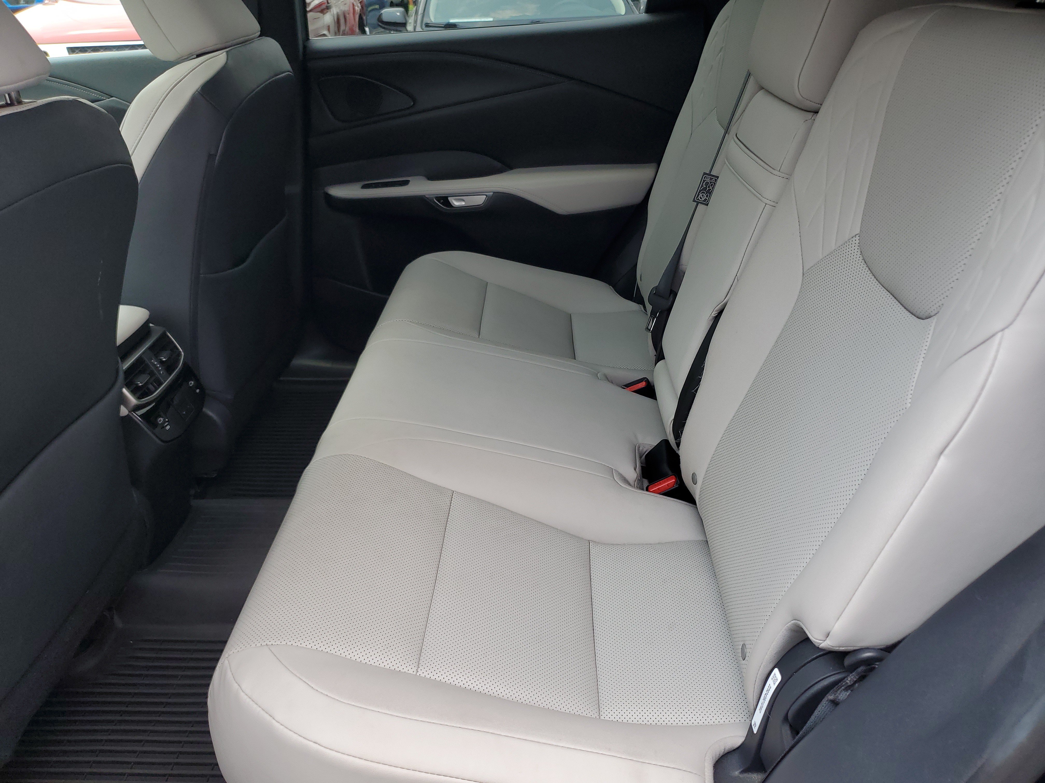 Used 2024 Lexus RX 350h w/ Convenience Package AWD/4WD image 12