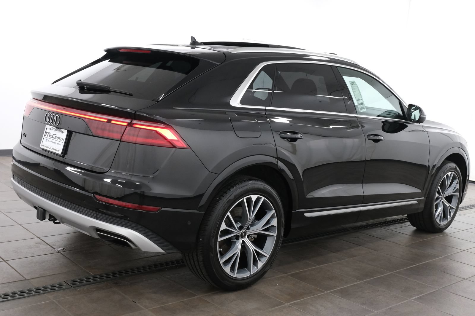 Used 2025 Audi Q8 Premium Plus AWD/4WD image 6