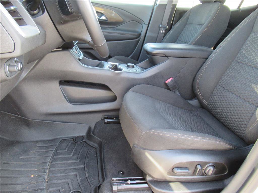Used 2020 GMC Terrain SLE w/ Driver Convenience Package image 16