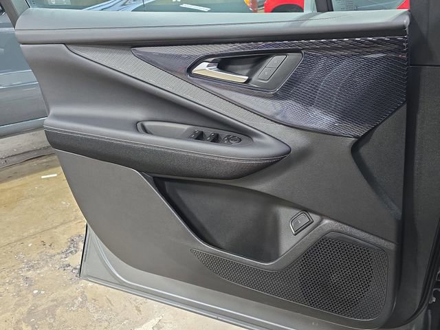 New 2025 Chevrolet Blazer EV LT image 30