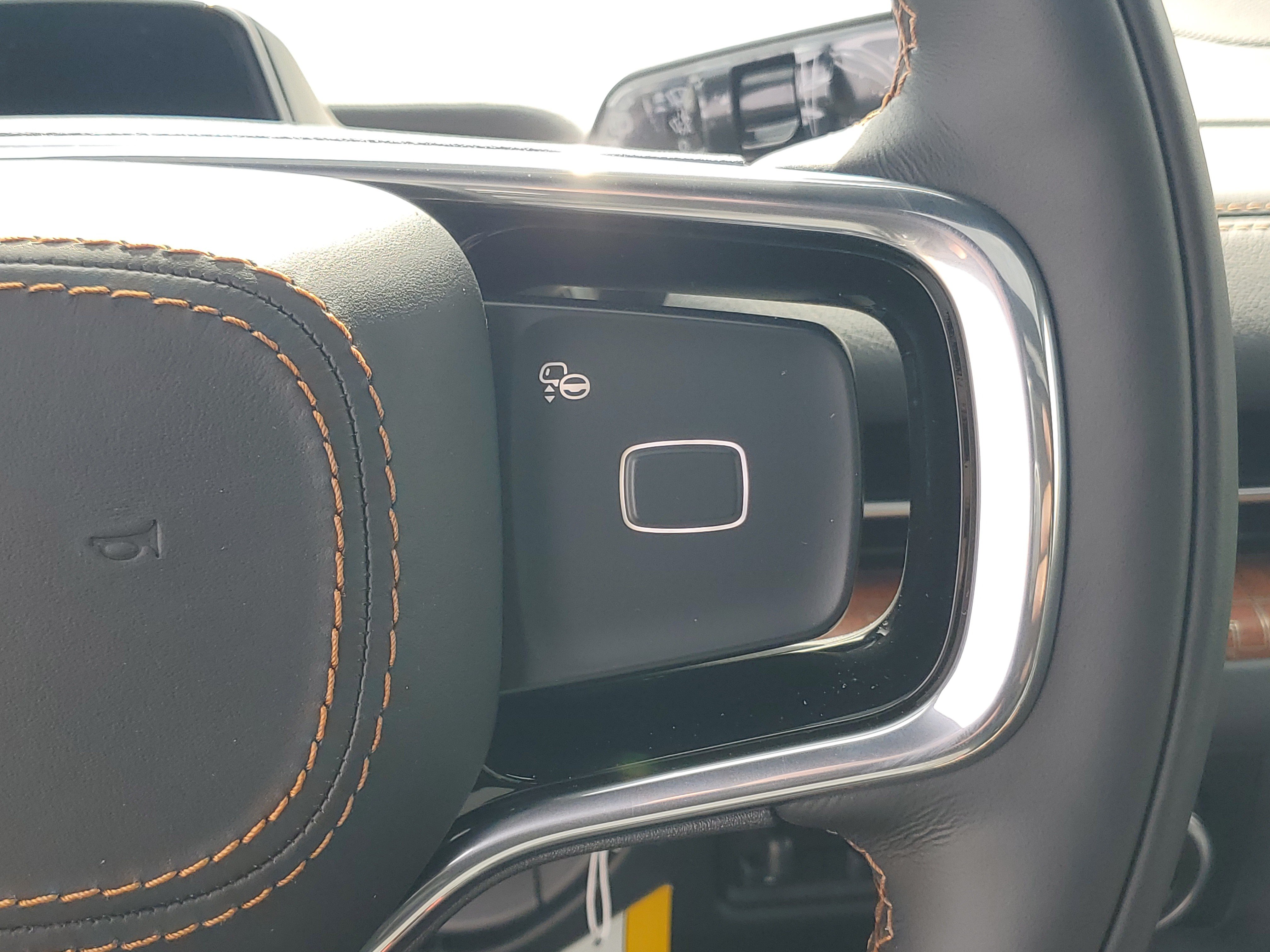 New 2026 Lincoln Navigator L Black Label AWD/4WD image 18