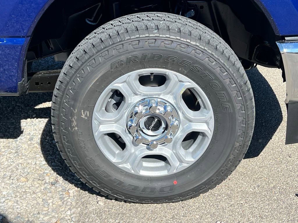 New 2026 Ford F250 XLT w/ FX4 Off-Road Package image 10