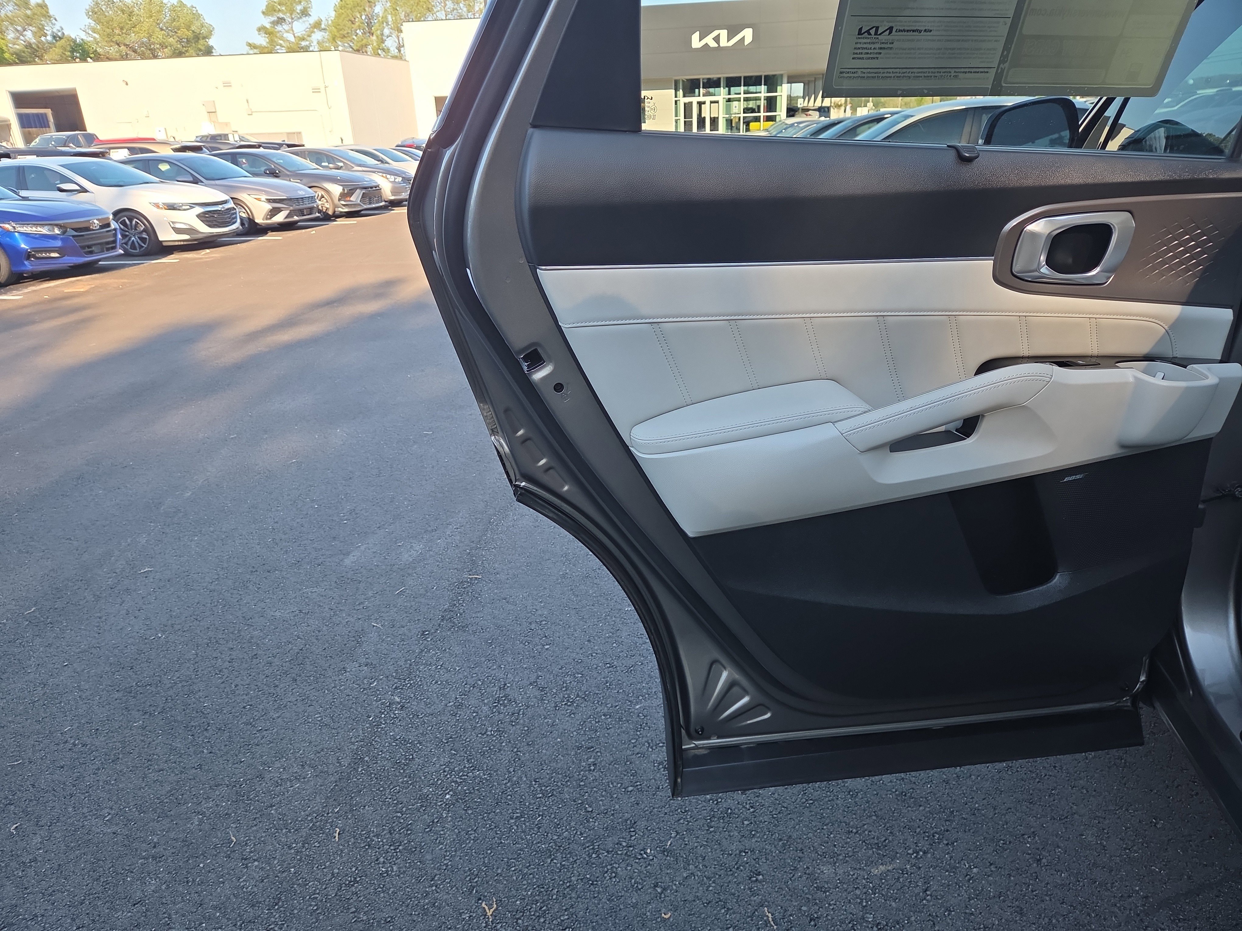 Used 2025 Kia Sorento SX Prestige image 30