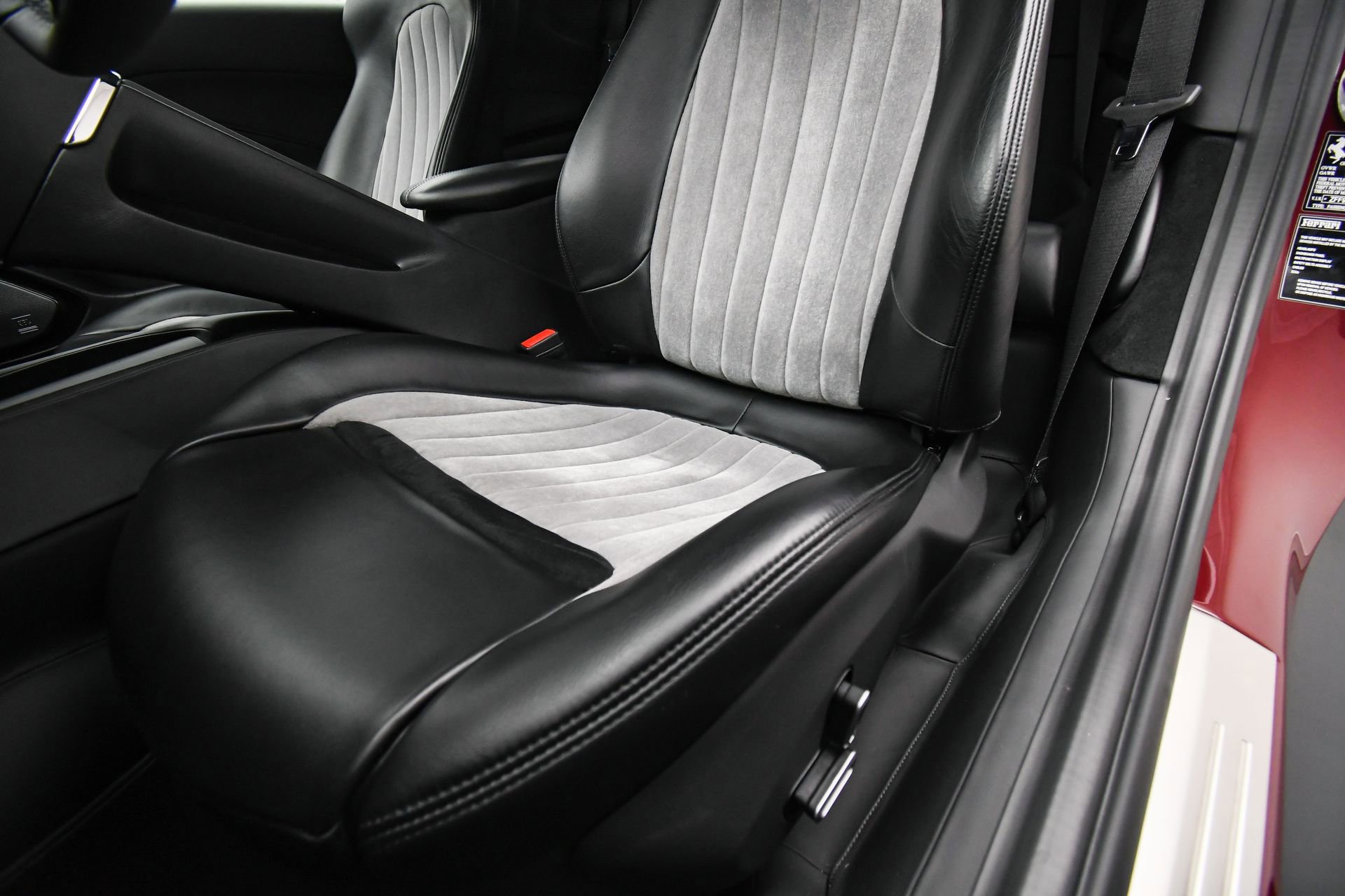 Used 2023 Ferrari Roma image 57