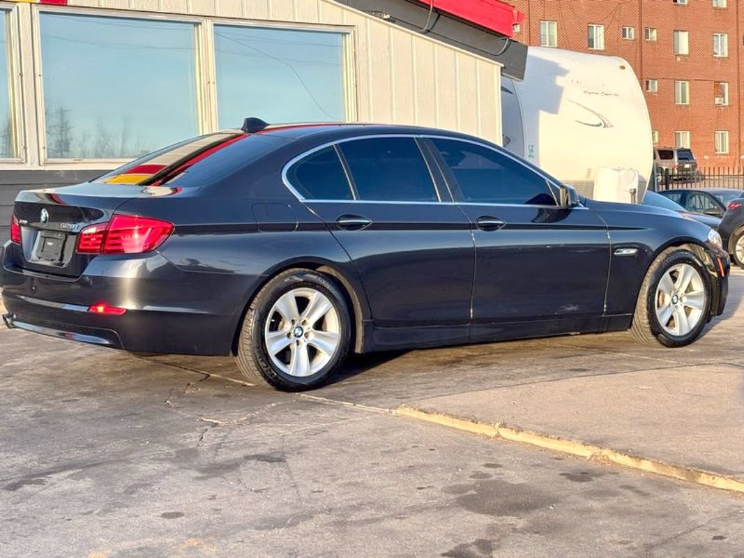 Used 2013 BMW 528i xDrive Sedan AWD/4WD image 4