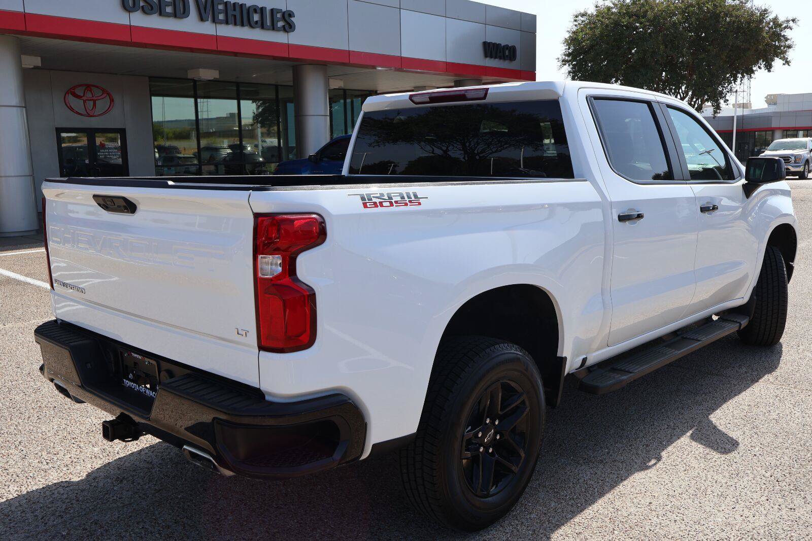 Used 2024 Chevrolet Silverado 1500 LT Trail Boss w/ Protection Package AWD/4WD image 3