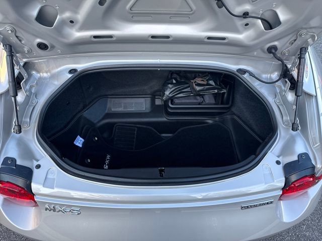 Used 2023 MAZDA MX-5 Miata Club image 23
