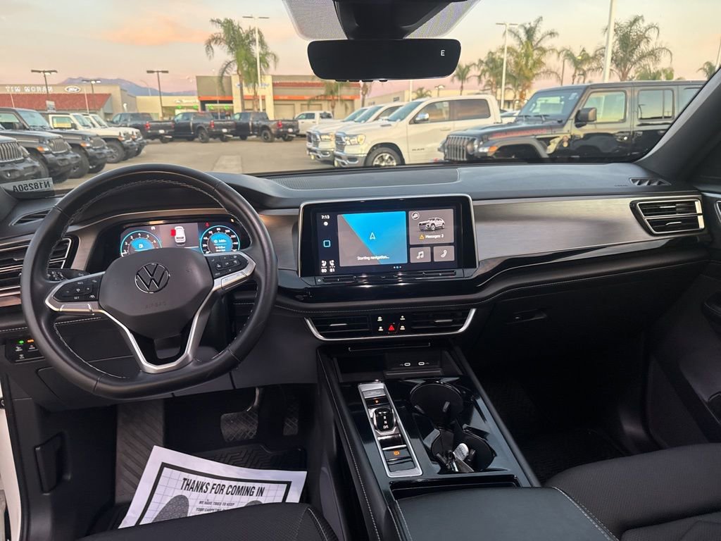 Used 2024 Volkswagen Atlas Cross Sport SE w/ Black Wheel Package image 22