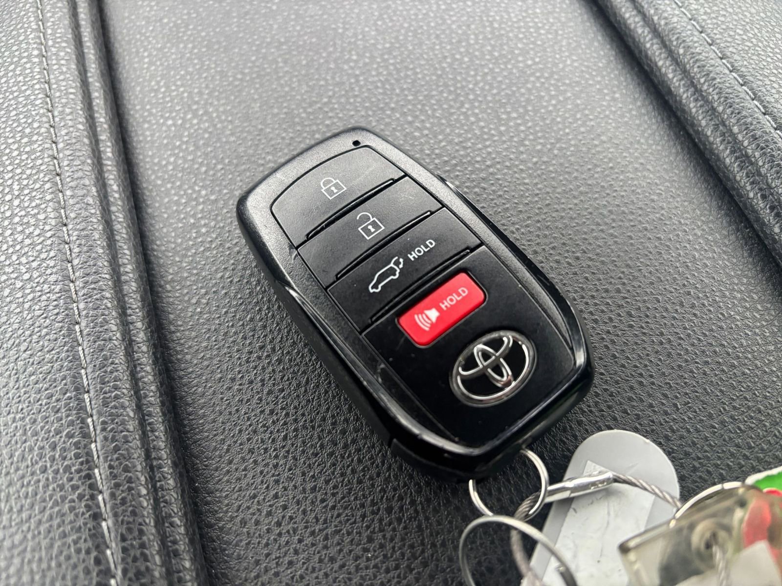 Used 2025 Toyota Grand Highlander FWD image 22