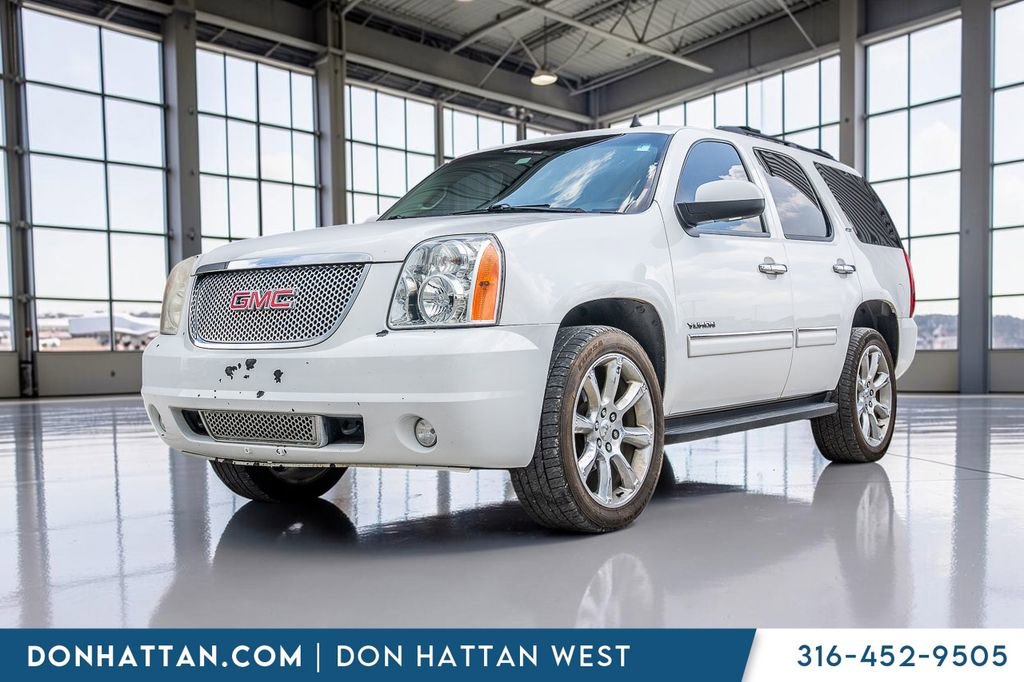 Used 2012 GMC Yukon SLT w/ SLT-2 Equipment Package AWD/4WD image 1