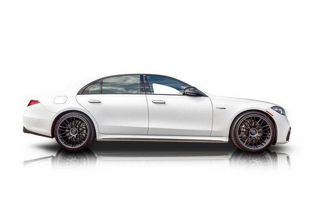 Used 2024 Mercedes-Benz S 63 AMG S image 2