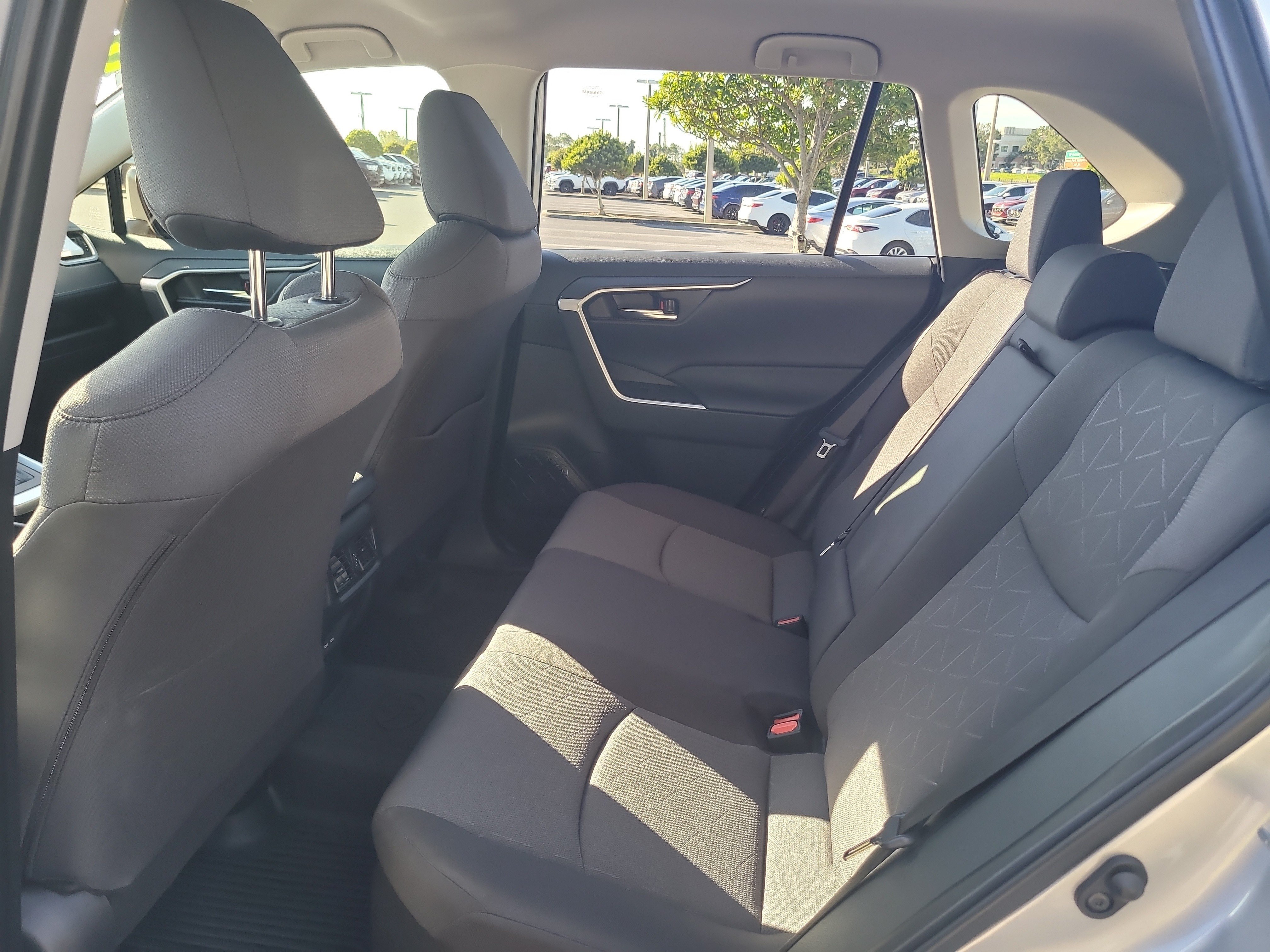 Used 2025 Toyota RAV4 XLE AWD/4WD image 14