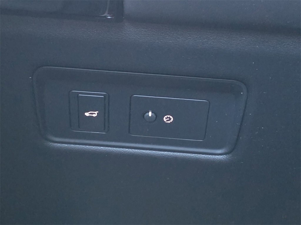 Used 2020 Land Rover Range Rover Long Wheelbase HSE image 31