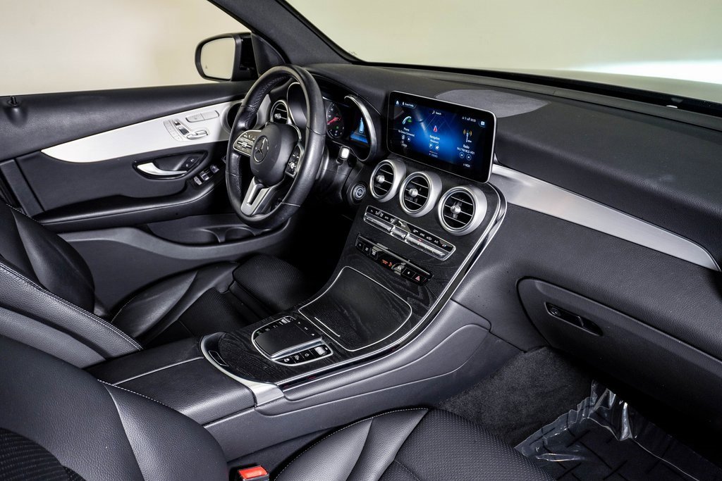 Used 2021 Mercedes-Benz GLC 300 GLC 300 image 14