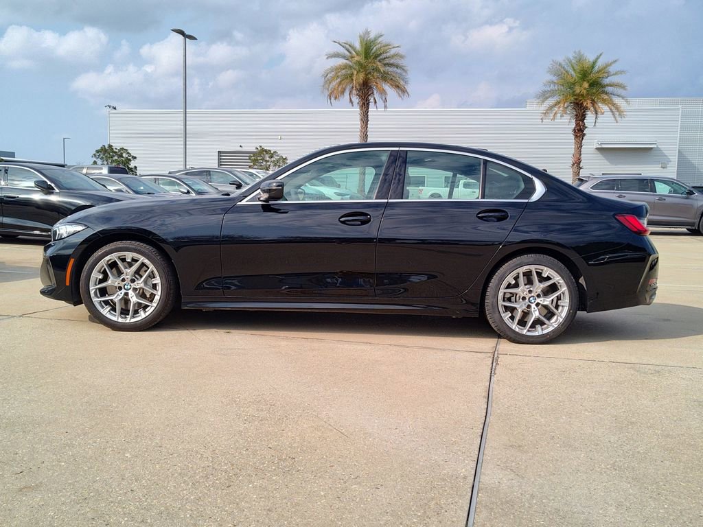 Used 2025 BMW 330i Sedan image 4