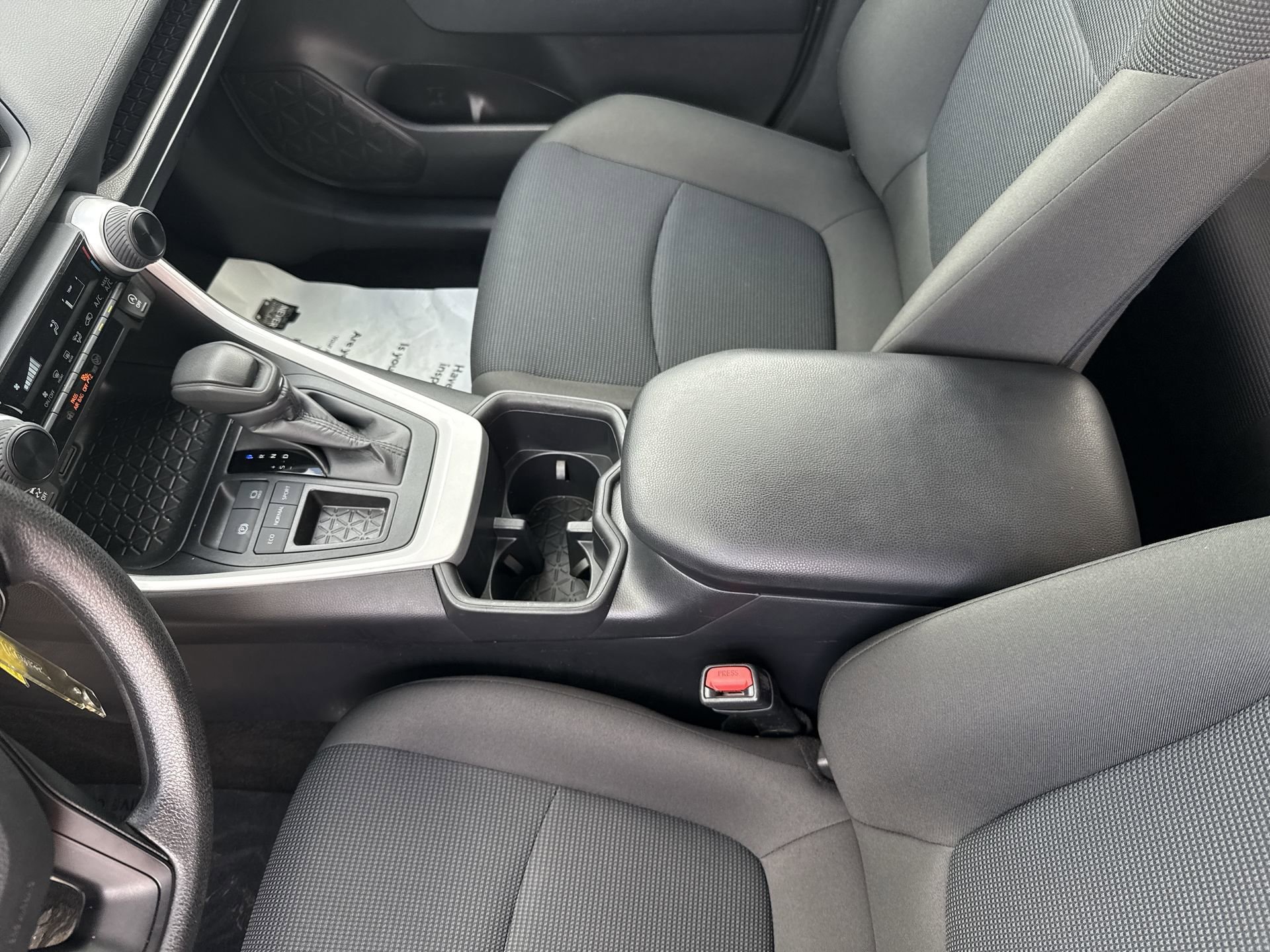 Certified 2025 Toyota RAV4 LE FWD image 22