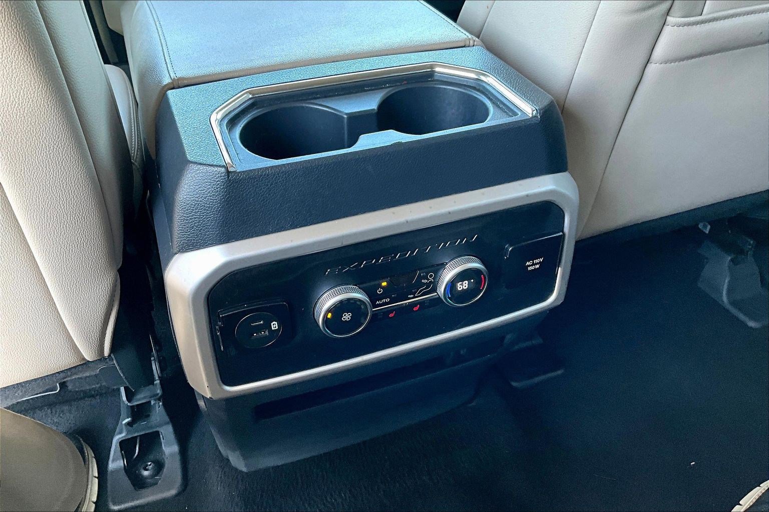 Used 2023 Ford Expedition Limited image 10