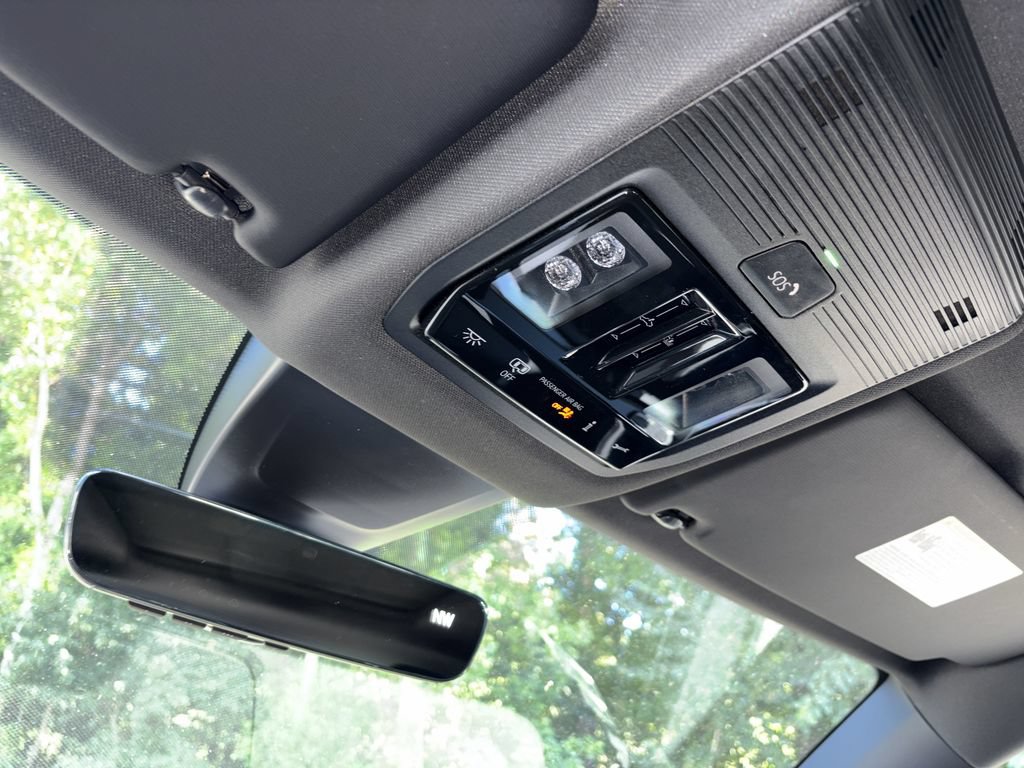 New 2026 Volkswagen Atlas Cross Sport SEL AWD/4WD image 13
