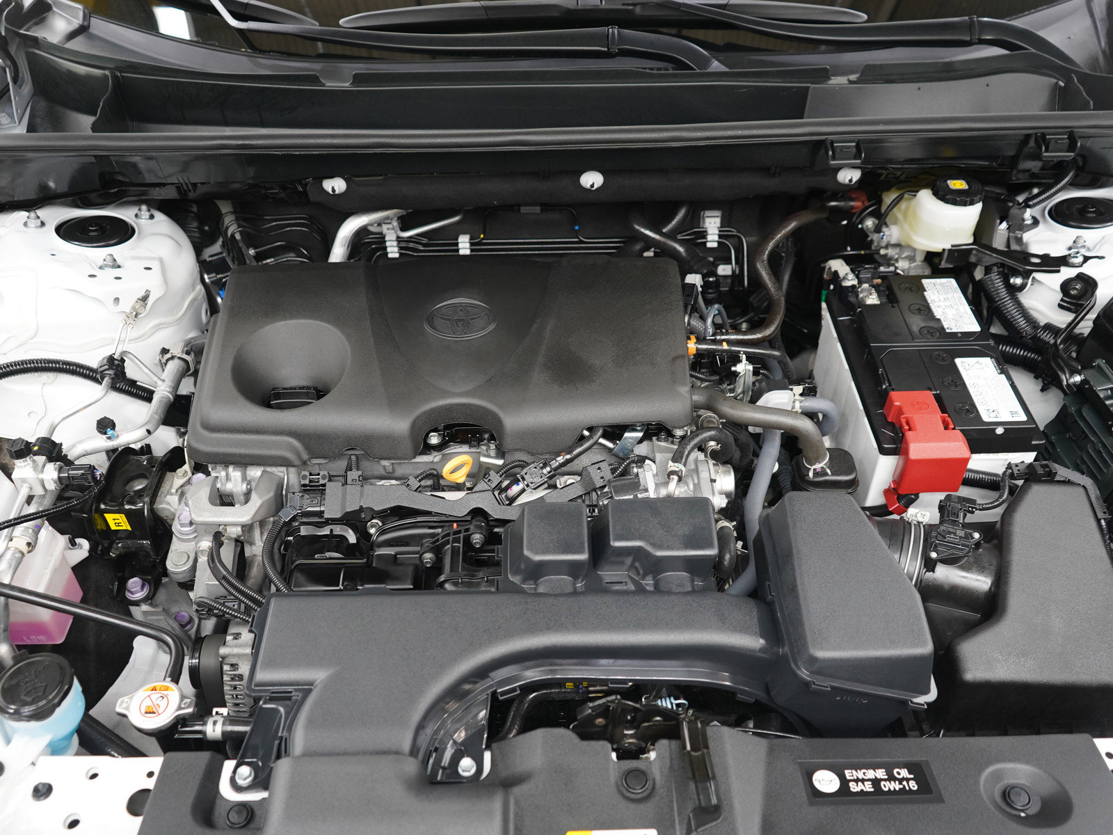 Used 2025 Toyota RAV4 XLE AWD/4WD image 29