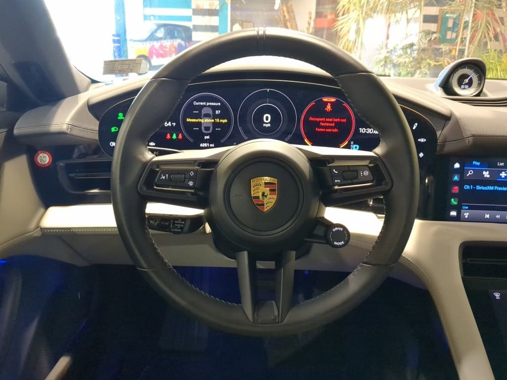 Used 2022 Porsche Taycan 4S image 2