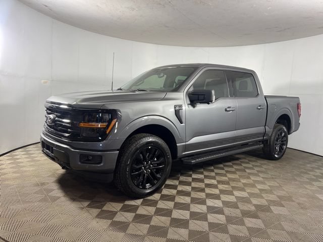 New 2026 Ford F150 XLT w/ Equipment Group 302A MID