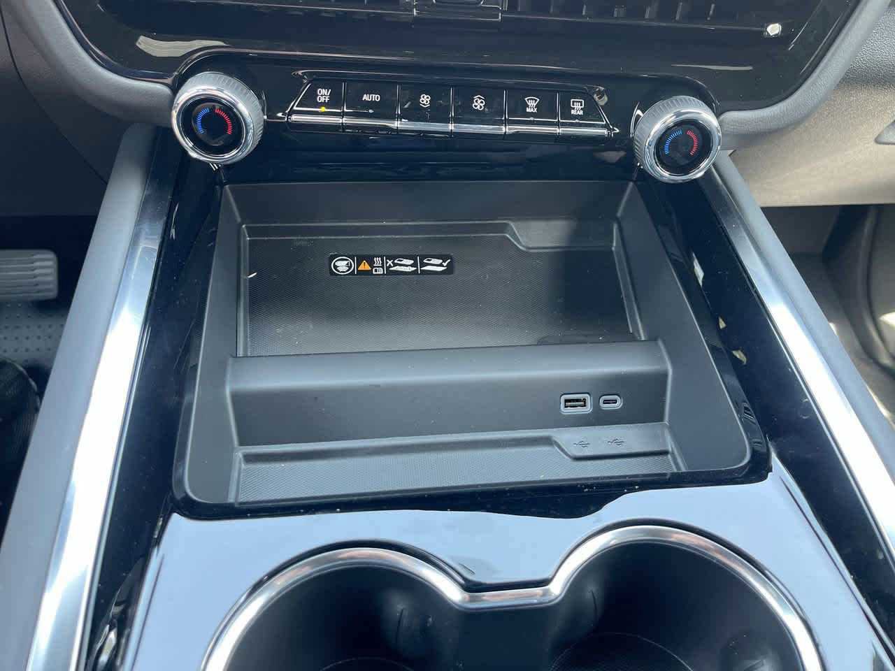 New 2026 Chevrolet Suburban High Country image 23