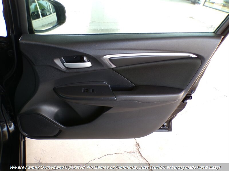 Used 2019 Honda Fit LX image 29