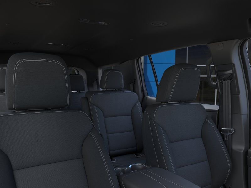 New 2025 Chevrolet Traverse LT w/ Driver Confidence Package image 24