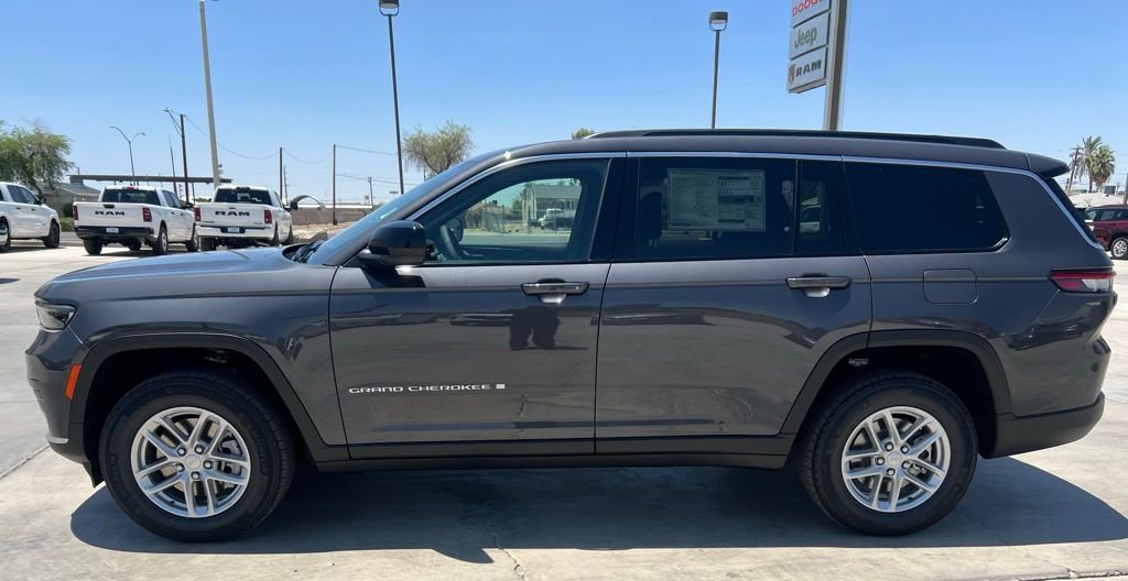 New 2025 Jeep Grand Cherokee L Laredo w/ Luxury Tech Group I image 2