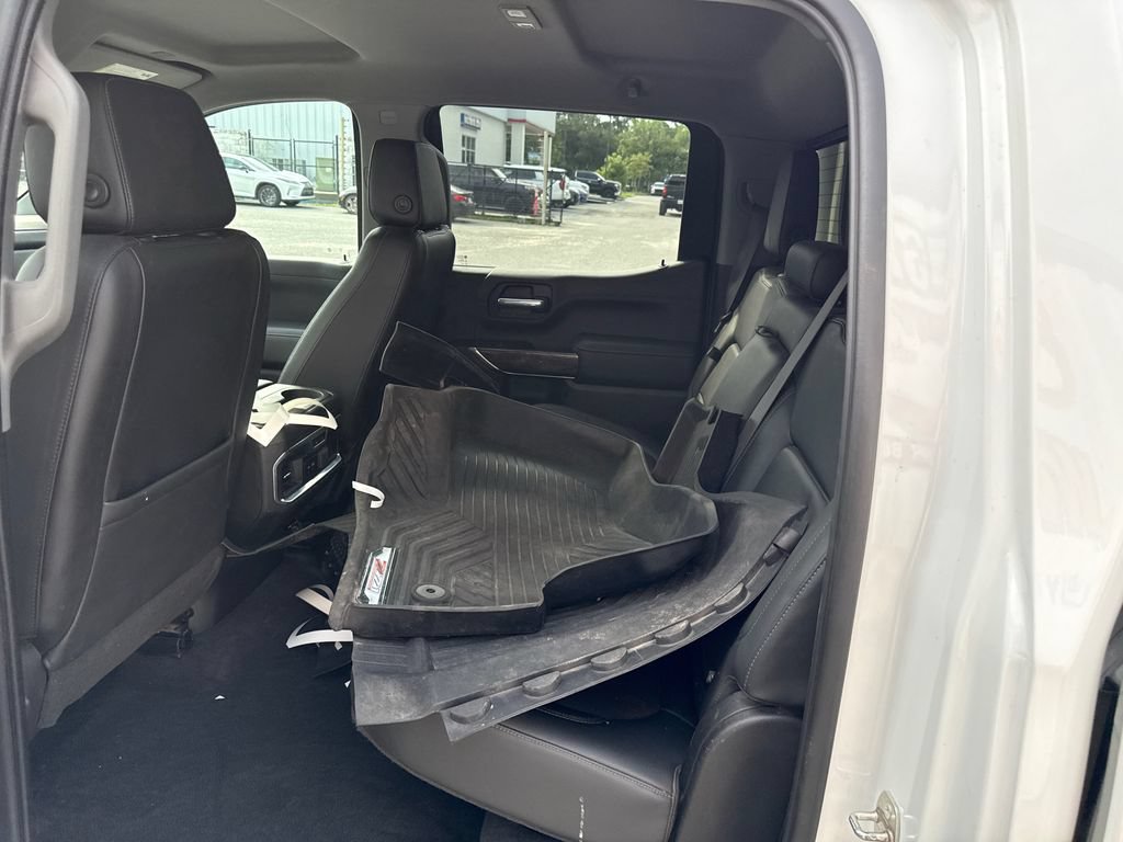 Used 2020 Chevrolet Silverado 1500 LTZ w/ LTZ Convenience Package AWD/4WD image 11