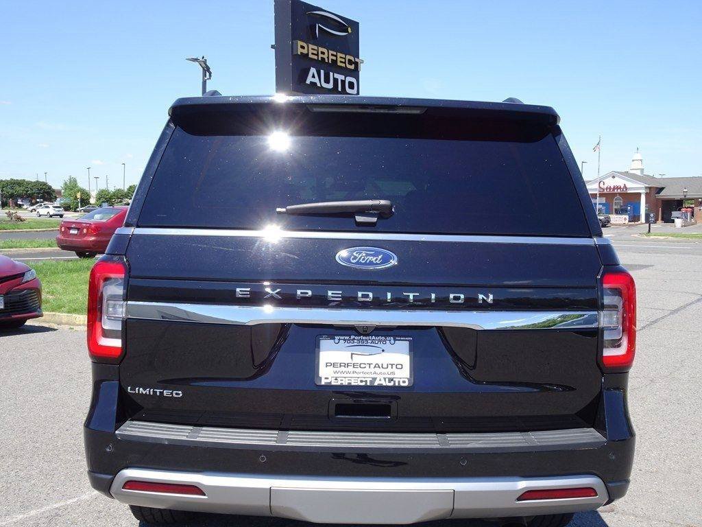 Used 2023 Ford Expedition Limited RWD image 5
