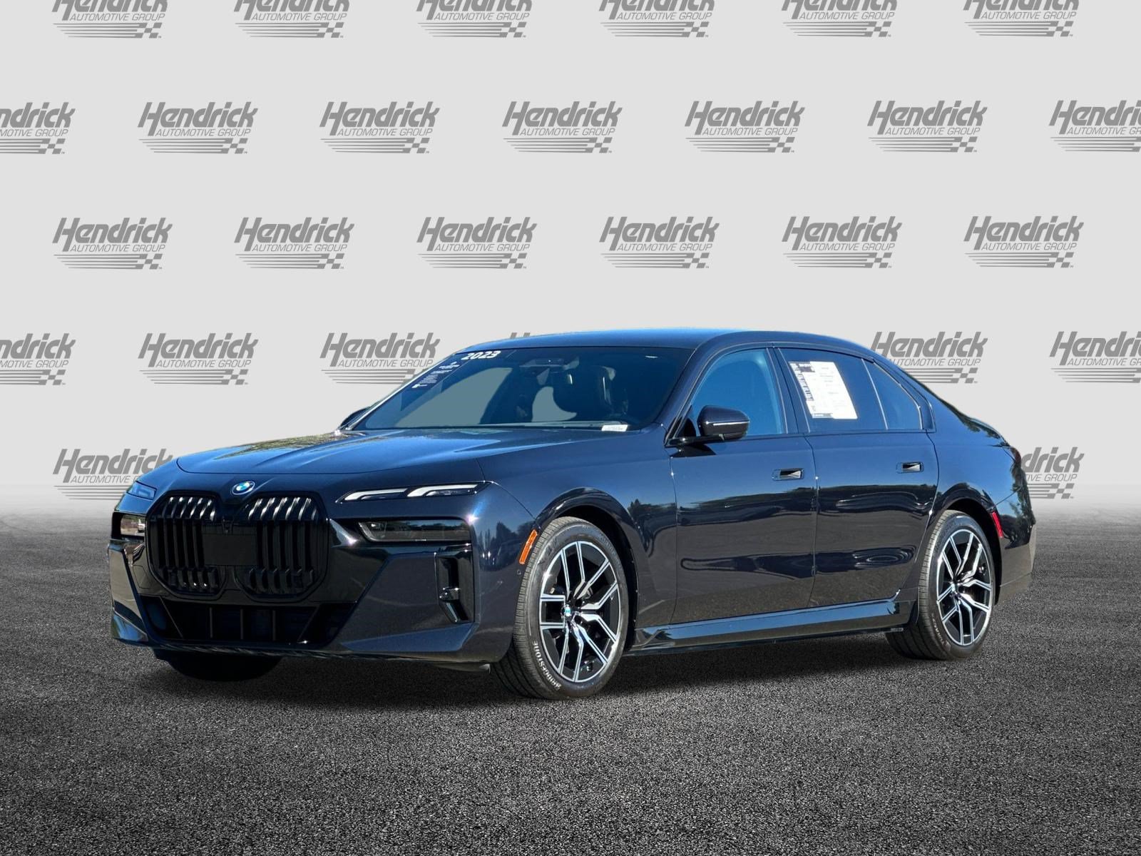 Used 2023 BMW i7 xDrive60 AWD/4WD image 9
