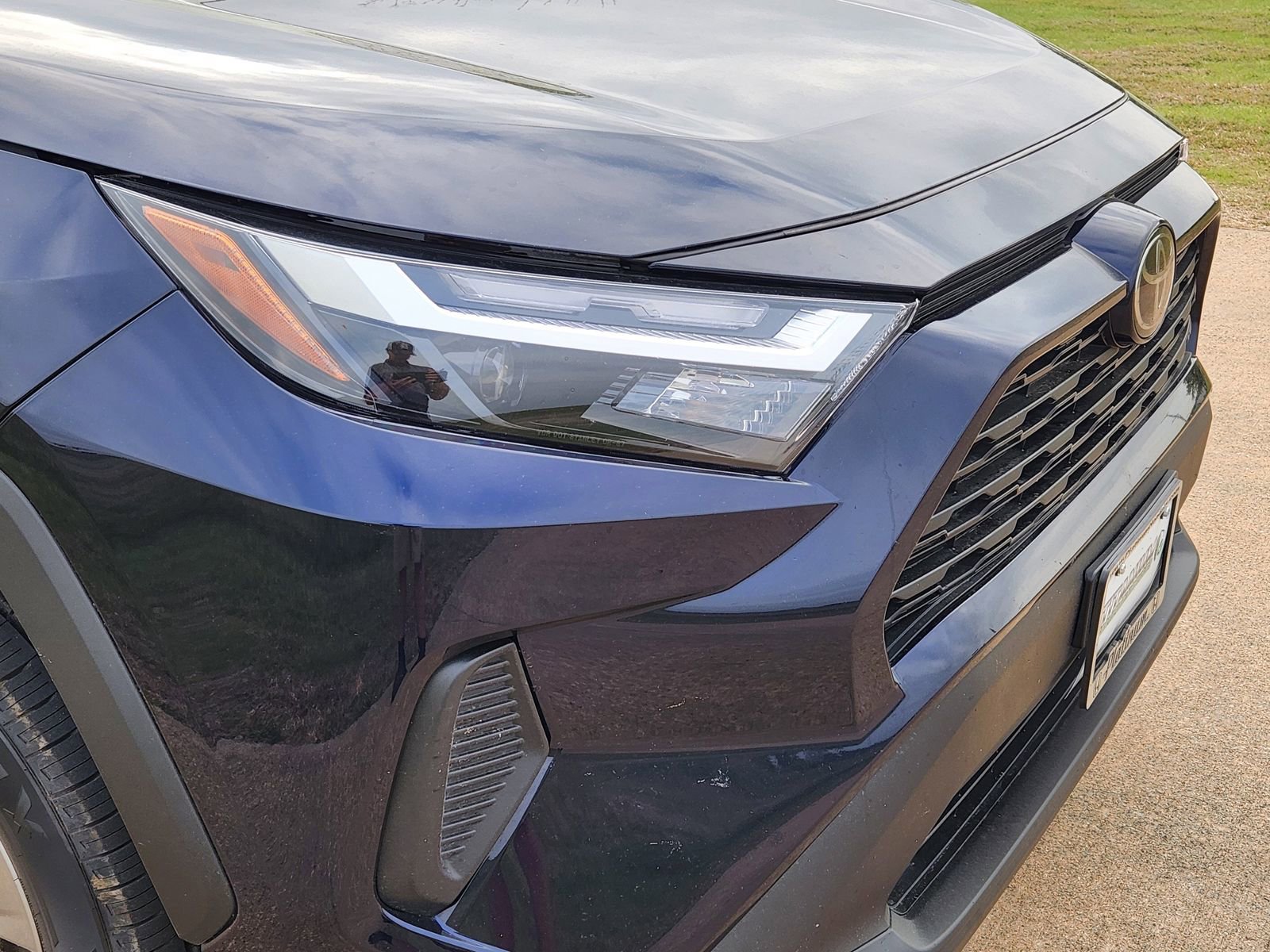 Used 2024 Toyota RAV4 XLE image 12