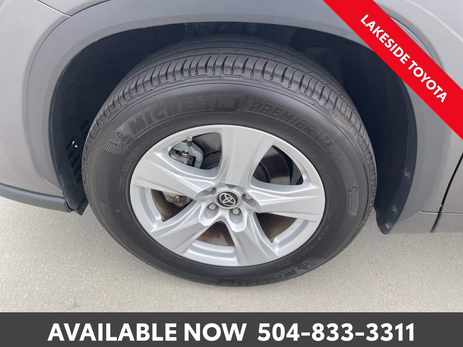 Used 2025 Toyota Highlander LE image 11